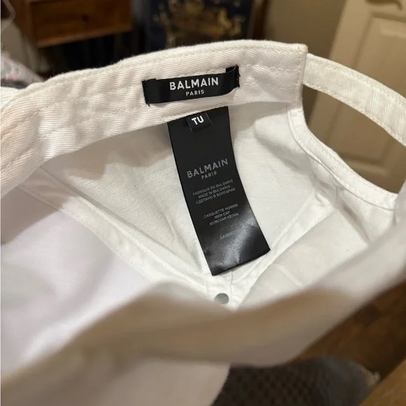 Balmain White Casual Cap - Picture 3 of 4